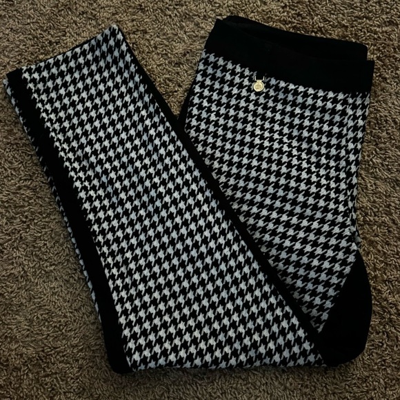 VENUS Pants - Venus Women’s Two-Tone Black White Houndstooth Pants, size 12